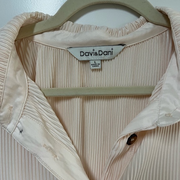 Cream Button Up - Picture 3 of 3